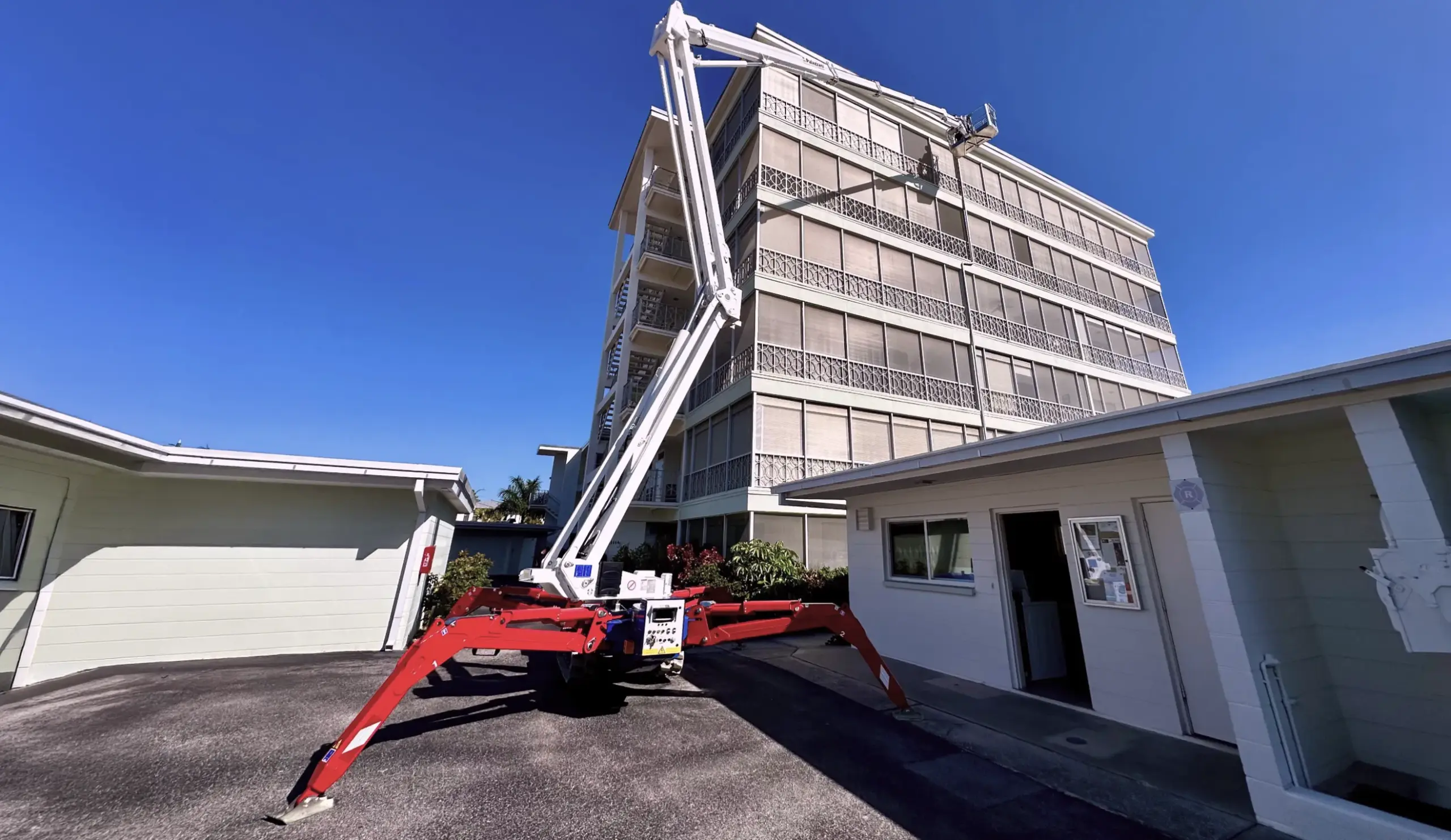 Palazzani North America Spider Lifts Aerial Platform for Sales TZ Series machine on workfield
