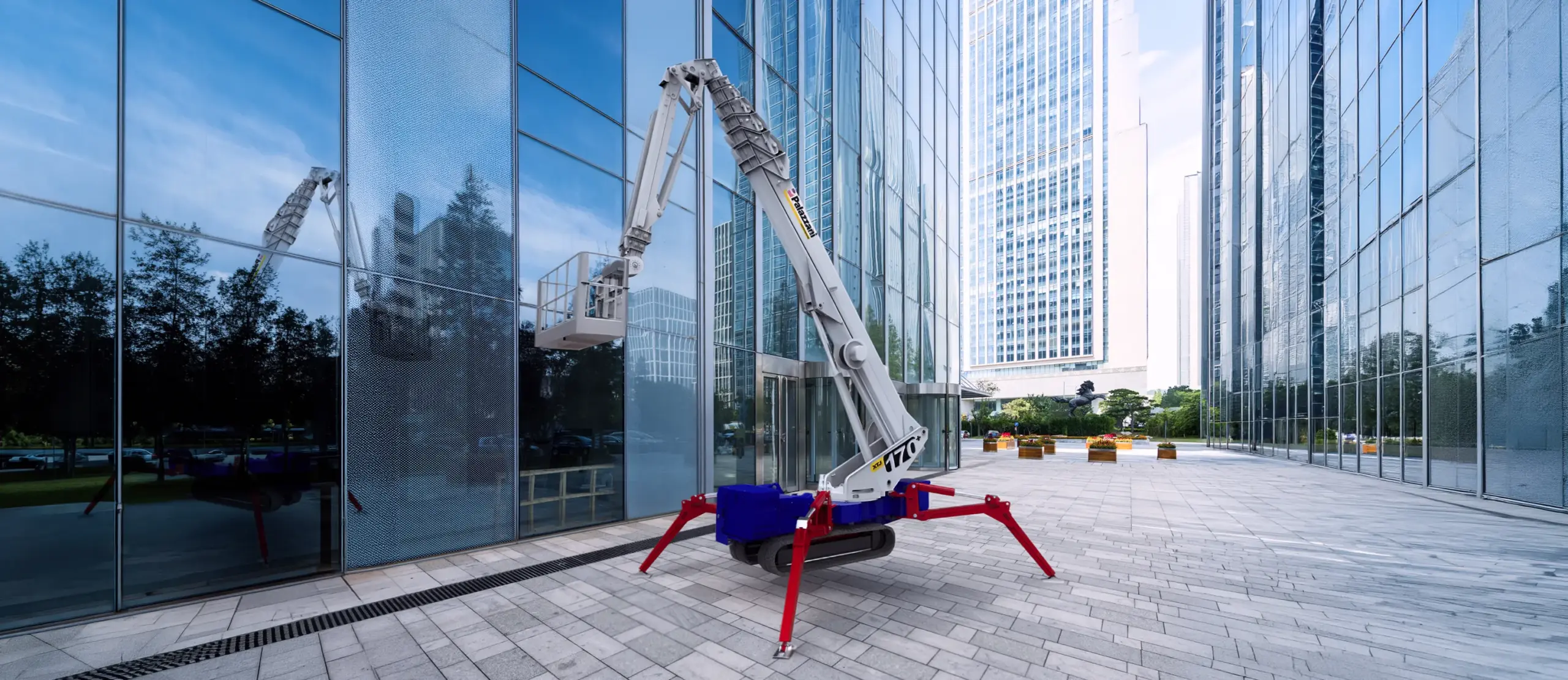 Palazzani North America Spider Lifts Aerial Platform for Sales XTJ 170 at work in urban area
